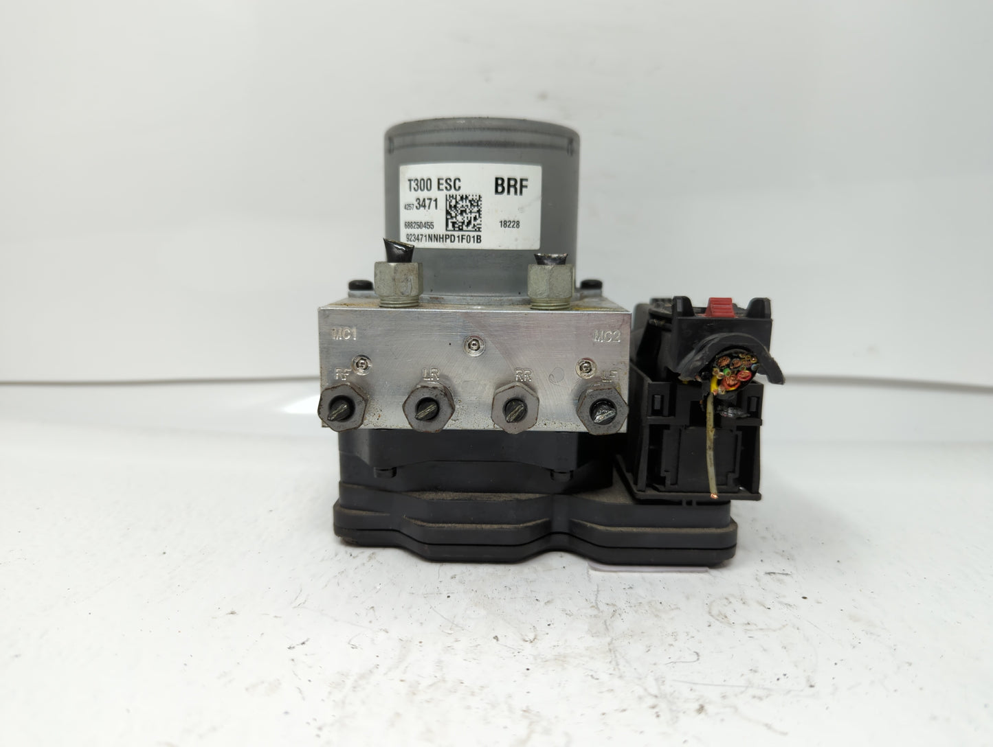 2017-2018 Chevrolet Sonic ABS Pump Control Module Replacement P/N:42573471 42520672 Fits Fits 2017 2018 OEM Used Auto Parts 