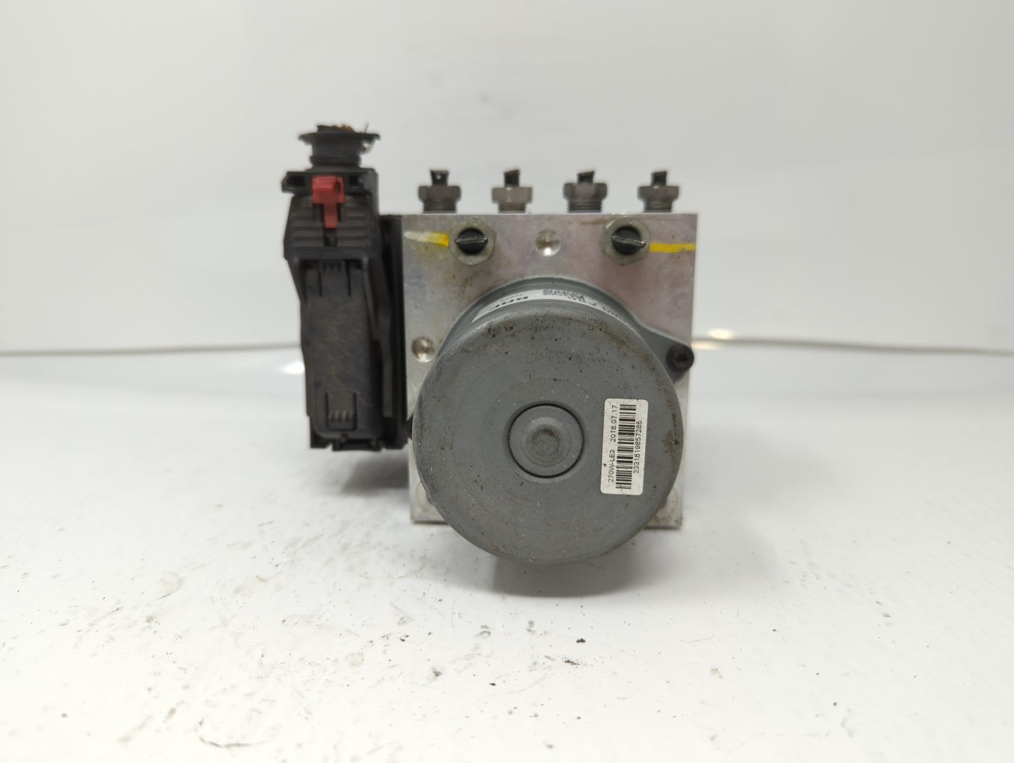 2017-2018 Chevrolet Sonic ABS Pump Control Module Replacement P/N:42573471 42520672 Fits Fits 2017 2018 OEM Used Auto Parts 