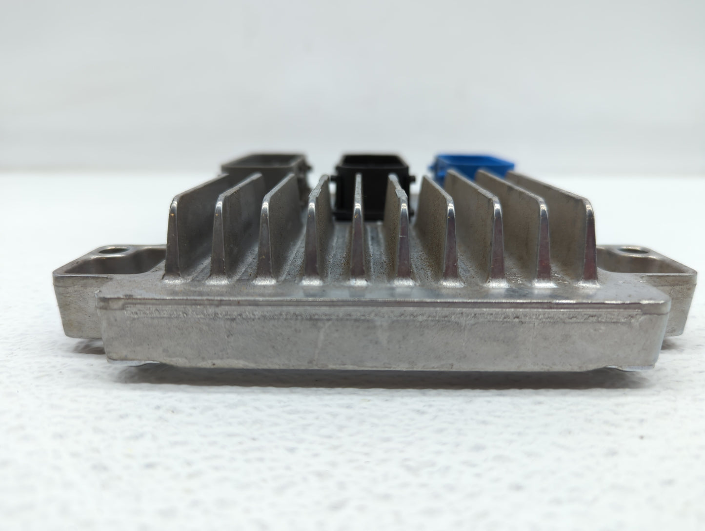 2017-2018 Chevrolet Sonic PCM Engine Control Computer ECU ECM PCU OEM P/N:12697793 12706635, 12679097 Fits Fits 2017 2018 20