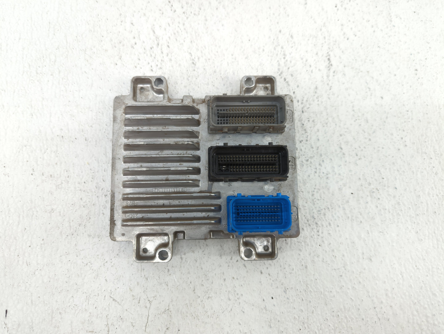 2017-2019 Chevrolet Sonic PCM Engine Control Computer ECU ECM PCU OEM P/N:12692201 12697793 Fits Fits 2017 2018 2019 2020 20