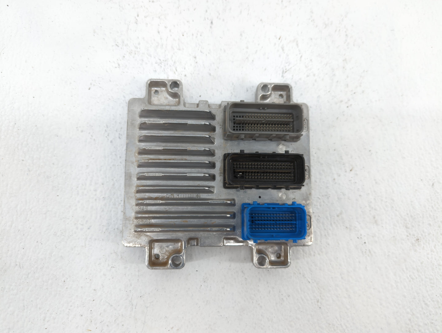 2017-2018 Chevrolet Sonic PCM Engine Control Computer ECU ECM PCU OEM P/N:12697793 12706635, 12679097 Fits Fits 2017 2018 20