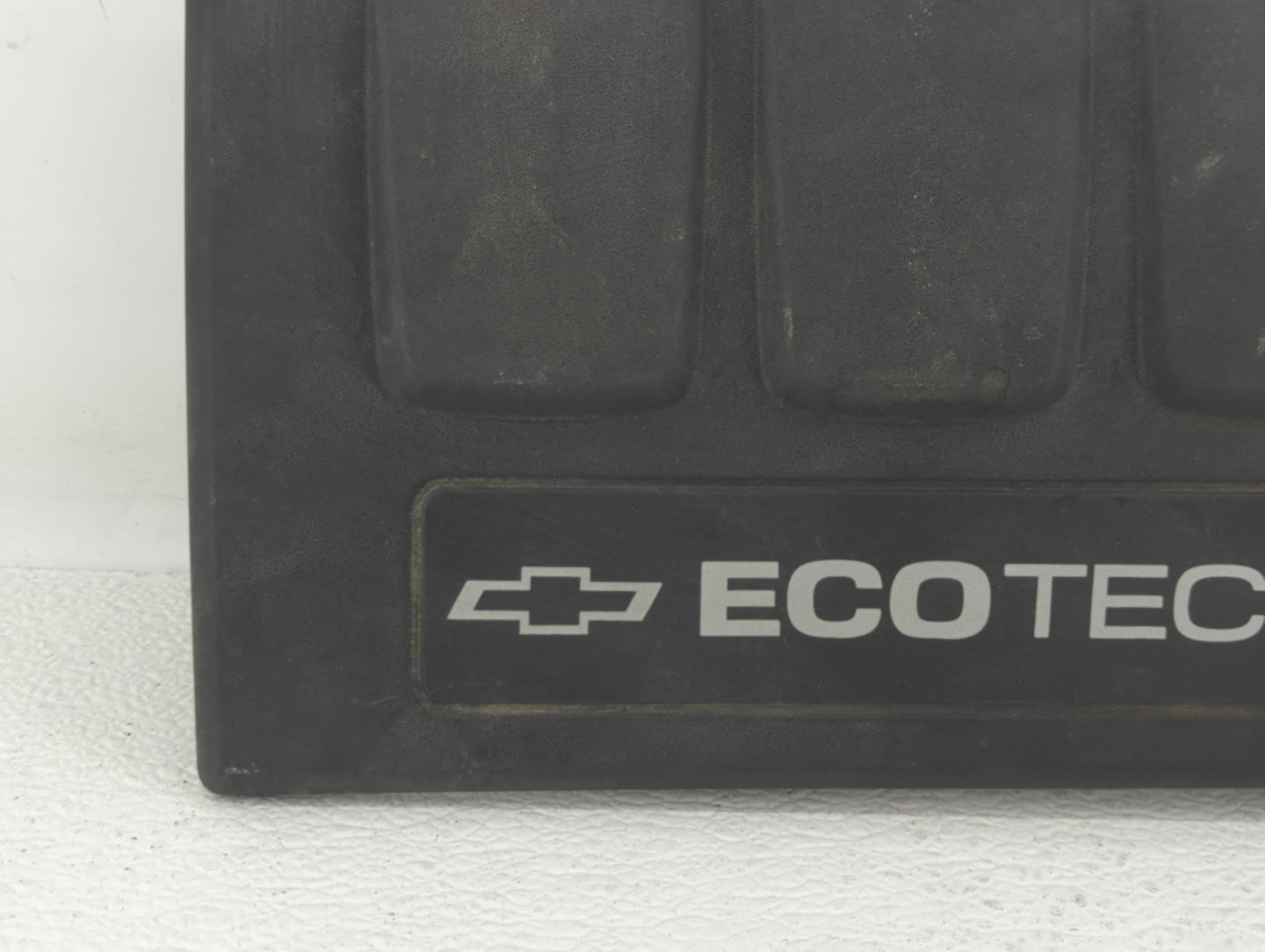 2019 Chevrolet Sonic Engine Cover - Oemusedautoparts1.com