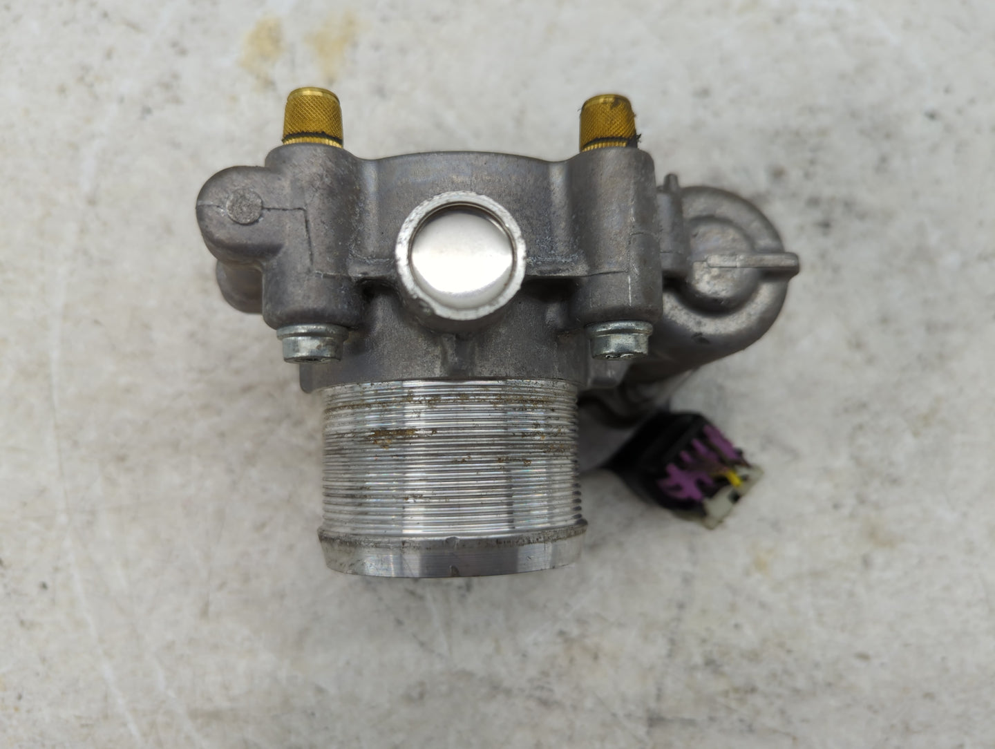 2012-2019 Chevrolet Sonic Throttle Body P/N:55565489 Fits Fits 2011 2012 2013 2014 2015 2016 2017 2018 2019 2020 2021 OEM Us