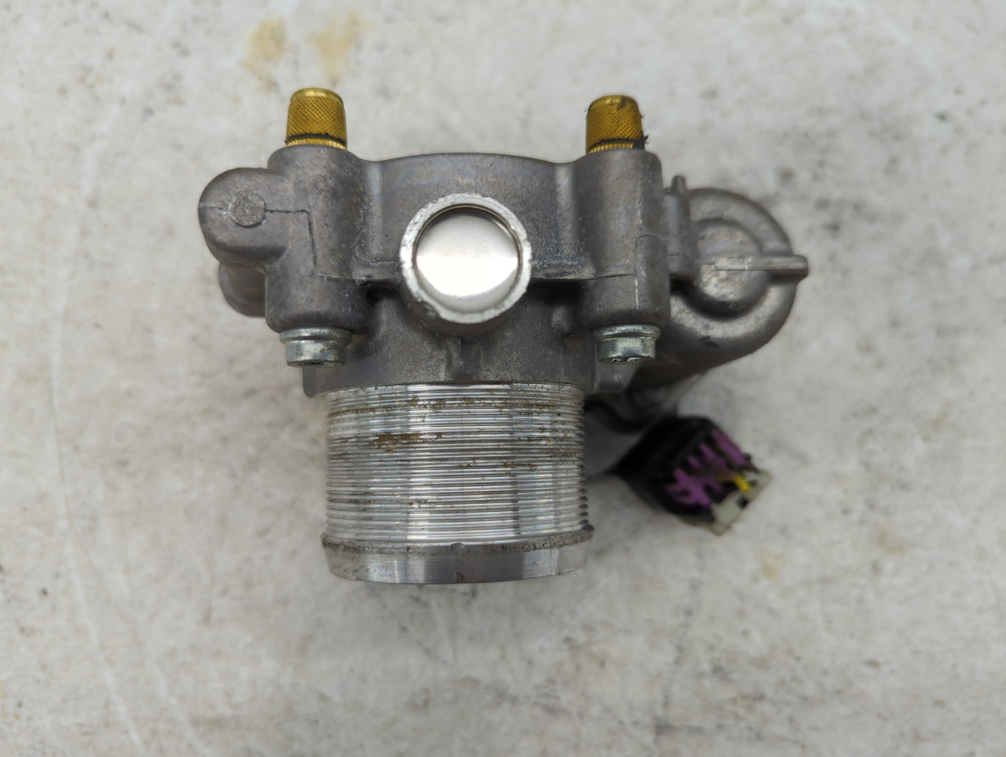 2012-2019 Chevrolet Sonic Throttle Body P/N:55565489 Fits Fits 2011 2012 2013 2014 2015 2016 2017 2018 2019 2020 2021 OEM Us