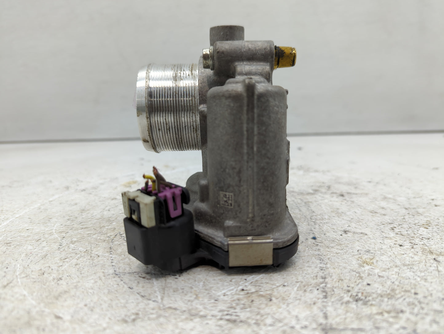 2012-2019 Chevrolet Sonic Throttle Body P/N:55565489 Fits Fits 2011 2012 2013 2014 2015 2016 2017 2018 2019 2020 2021 OEM Us