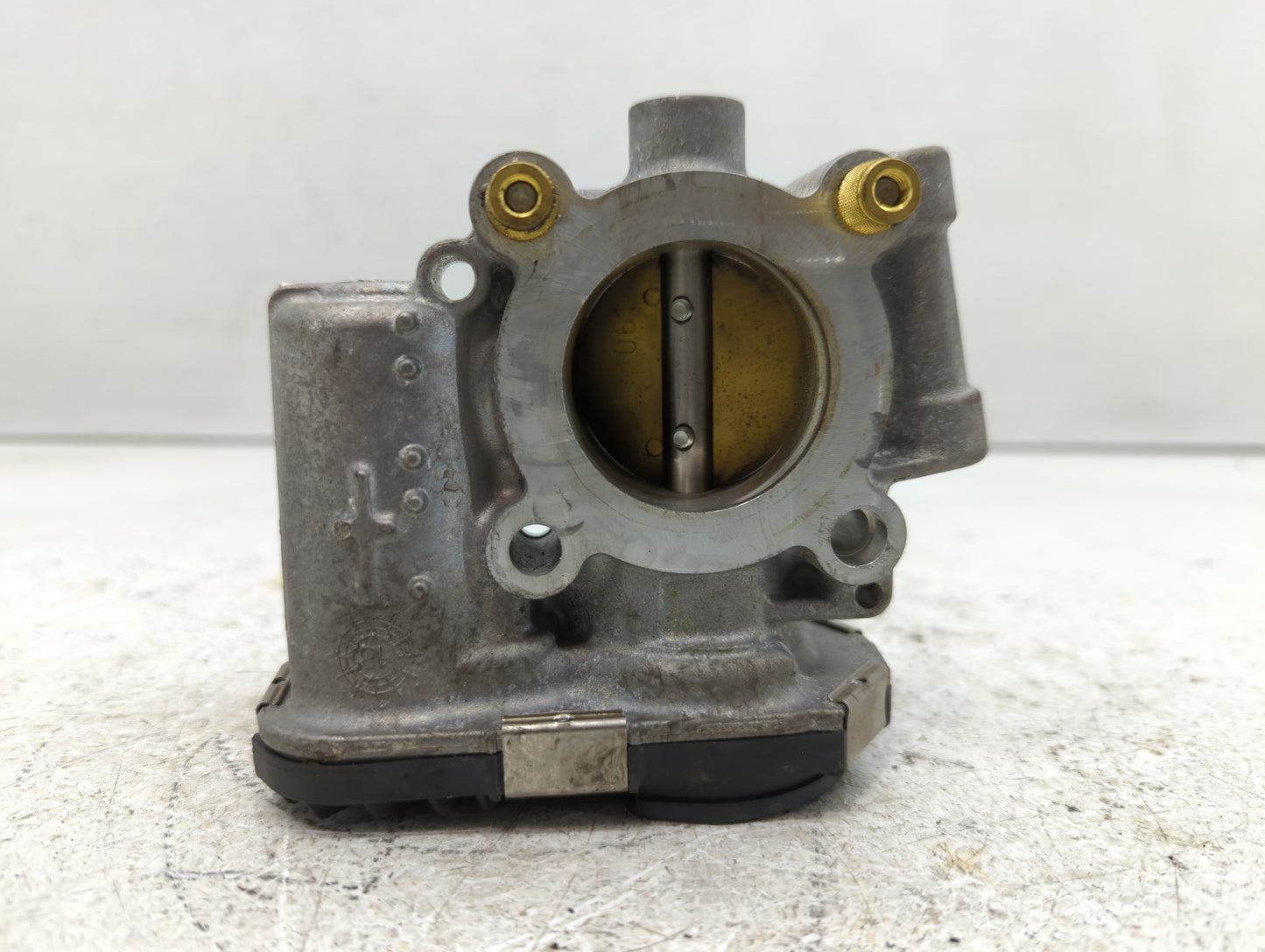 2012-2019 Chevrolet Sonic Throttle Body P/N:55565489 Fits Fits 2011 2012 2013 2014 2015 2016 2017 2018 2019 2020 2021 OEM Us