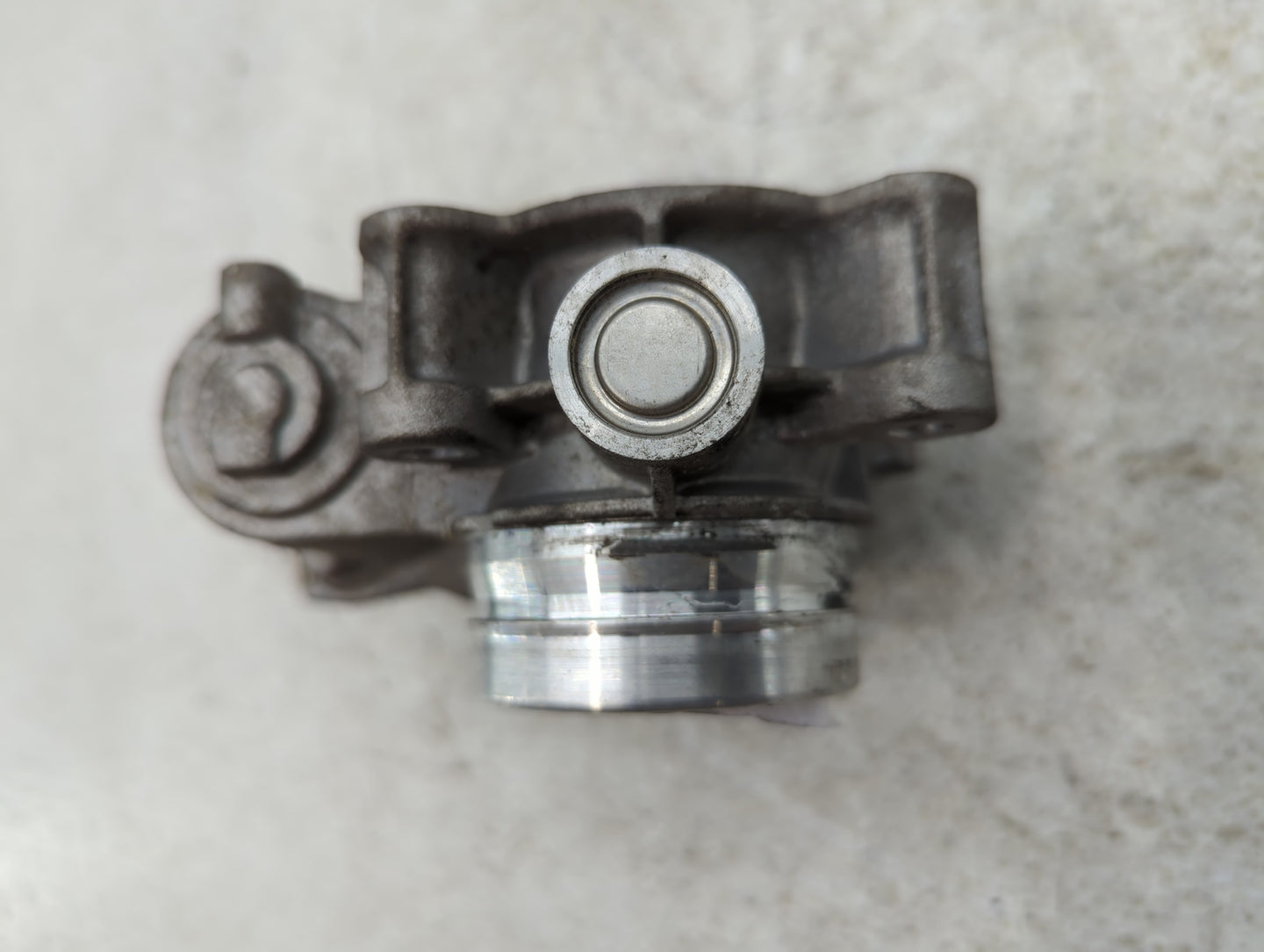 2012-2019 Chevrolet Sonic Throttle Body P/N:55565489 Fits Fits 2011 2012 2013 2014 2015 2016 2017 2018 2019 2020 2021 OEM Us