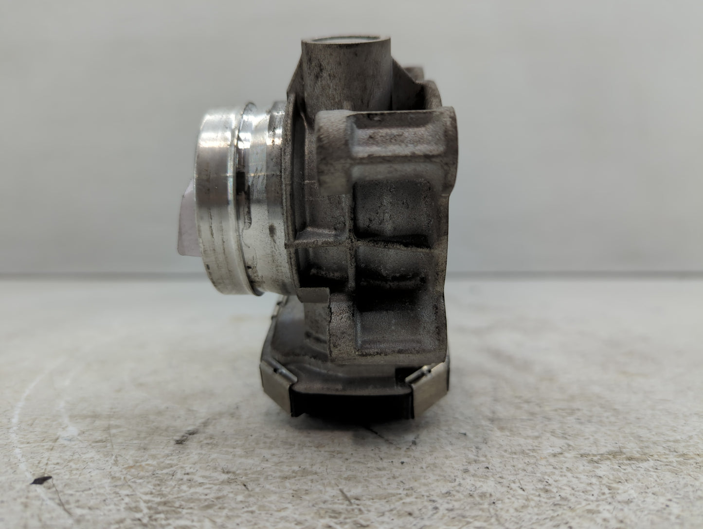 2012-2019 Chevrolet Sonic Throttle Body P/N:55565489 Fits Fits 2011 2012 2013 2014 2015 2016 2017 2018 2019 2020 2021 OEM Us