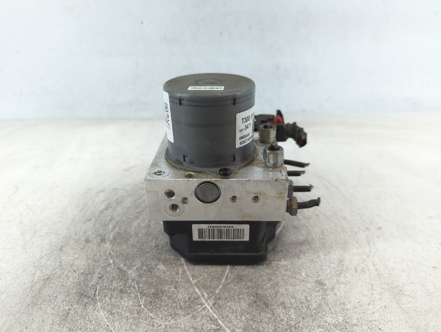 2017-2019 Chevrolet Sonic ABS Pump Control Module Replacement P/N:42573471 Fits Fits 2017 2018 2019 OEM Used Auto Parts - Oe