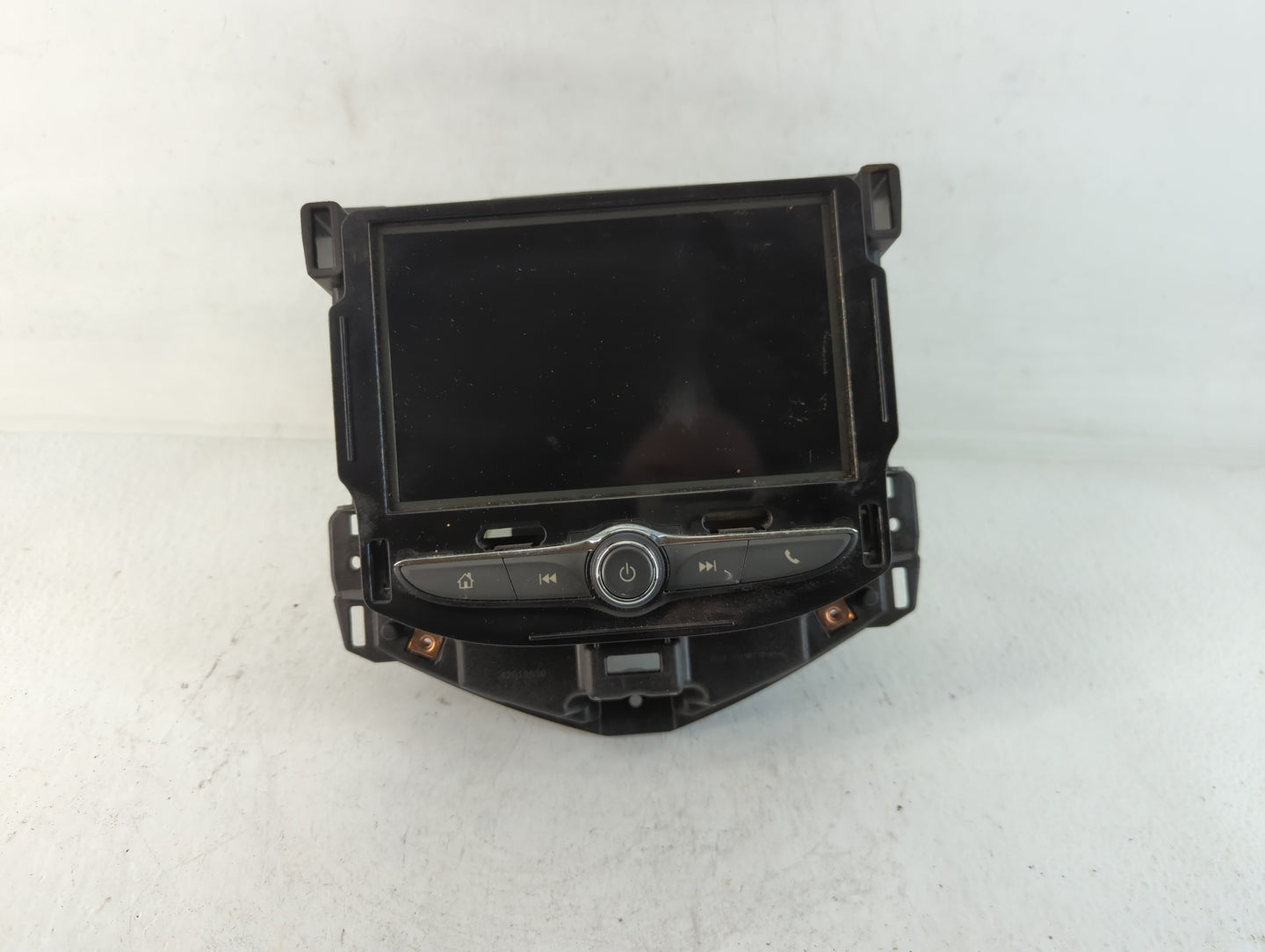 2018-2019 Chevrolet Sonic Am Fm Cd Player Radio Receiver - Oemusedautoparts1.com