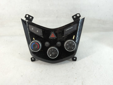 2017-2019 Chevrolet Sonic Climate Control Module Temperature AC/Heater Replacement P/N:425521463 Fits Fits 2017 2018 2019 OE