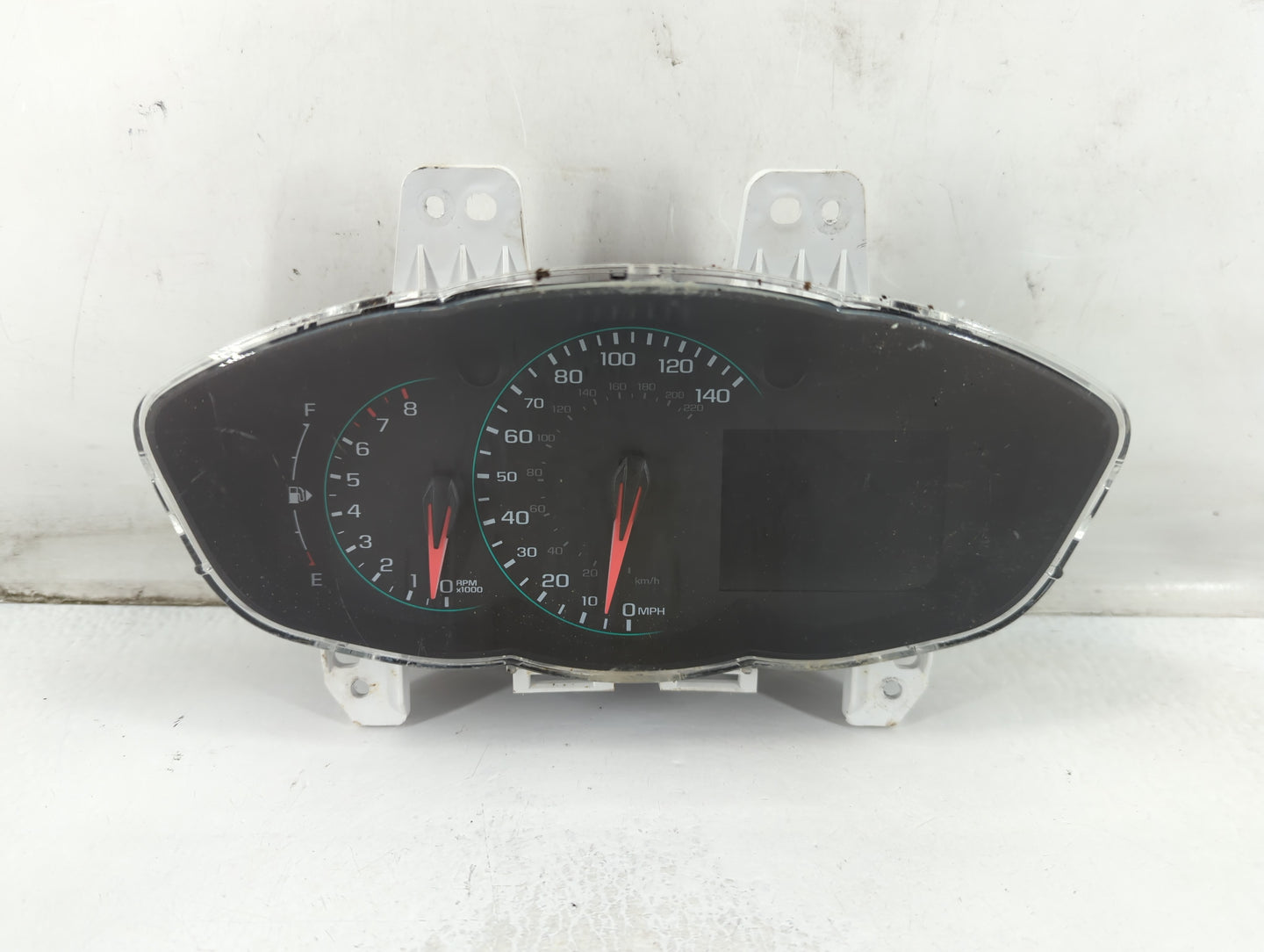 2017-2019 Chevrolet Sonic Instrument Cluster Speedometer Gauges P/N:688437714 42574339 Fits Fits 2017 2018 2019 OEM Used Aut