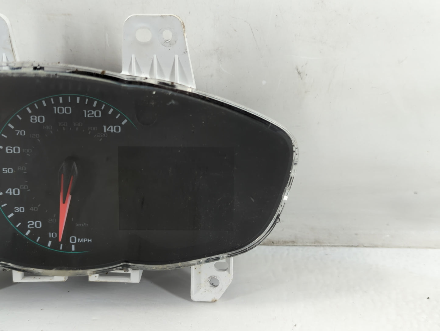 2017-2019 Chevrolet Sonic Instrument Cluster Speedometer Gauges P/N:688437714 42574339 Fits Fits 2017 2018 2019 OEM Used Aut