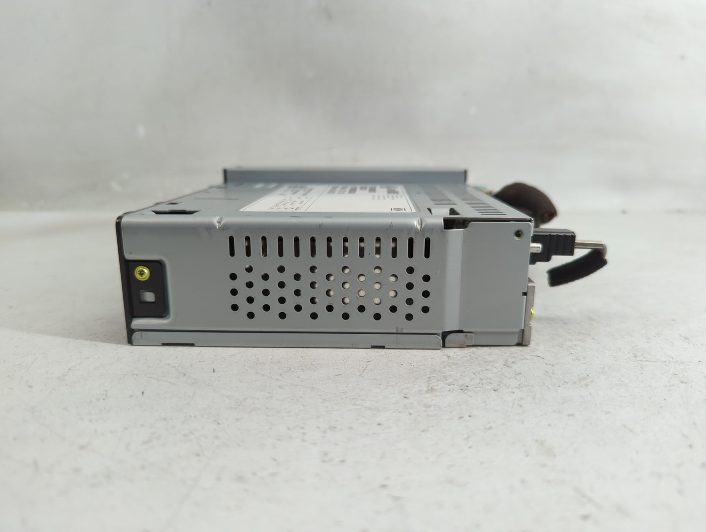 2019 Chevrolet Spark Radio AM FM Cd Player Receiver Replacement P/N:42698805 42679965 Fits OEM Used Auto Parts - Oemusedauto