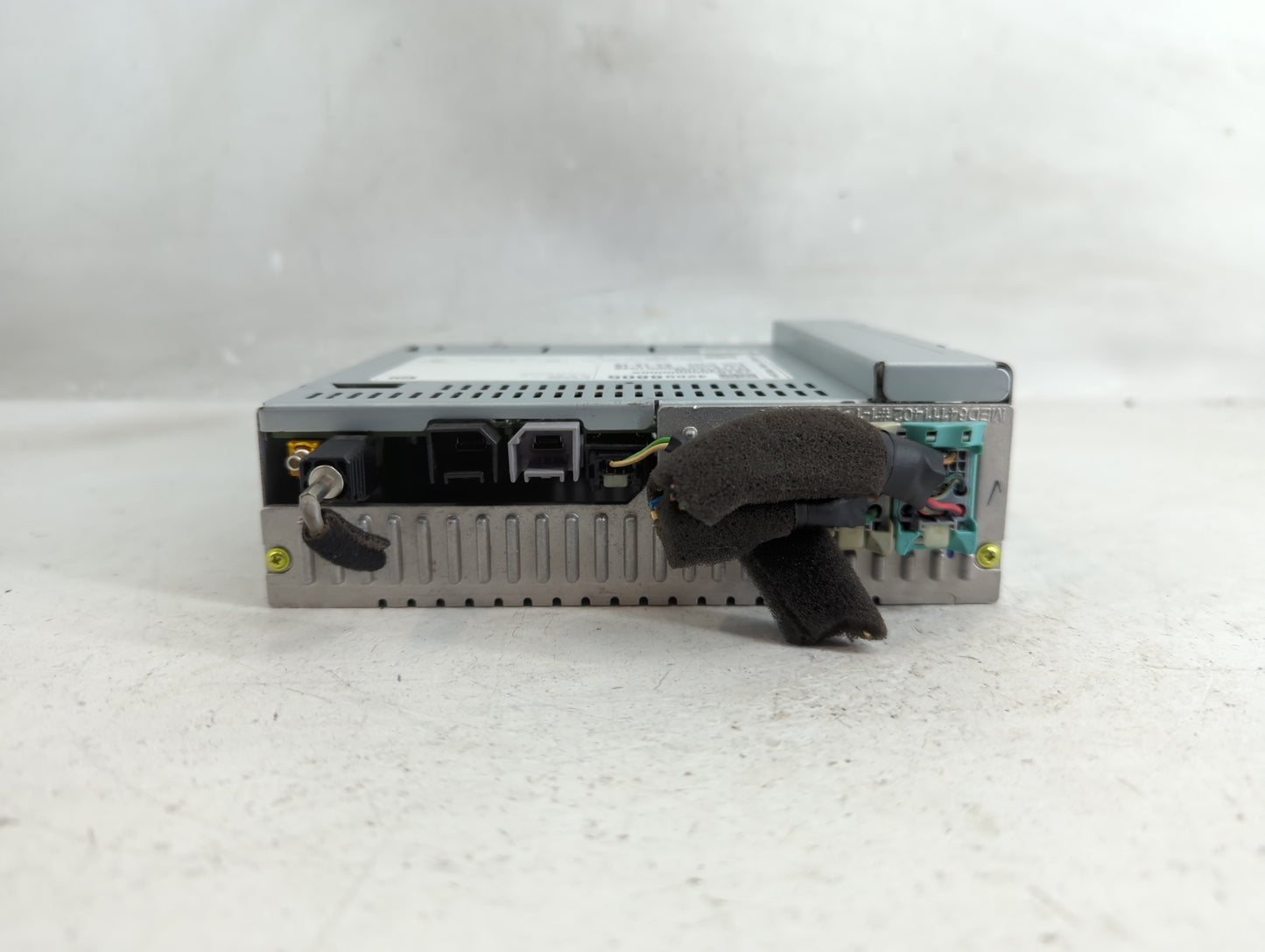 2019 Chevrolet Spark Radio AM FM Cd Player Receiver Replacement P/N:42698805 42679965 Fits OEM Used Auto Parts - Oemusedauto