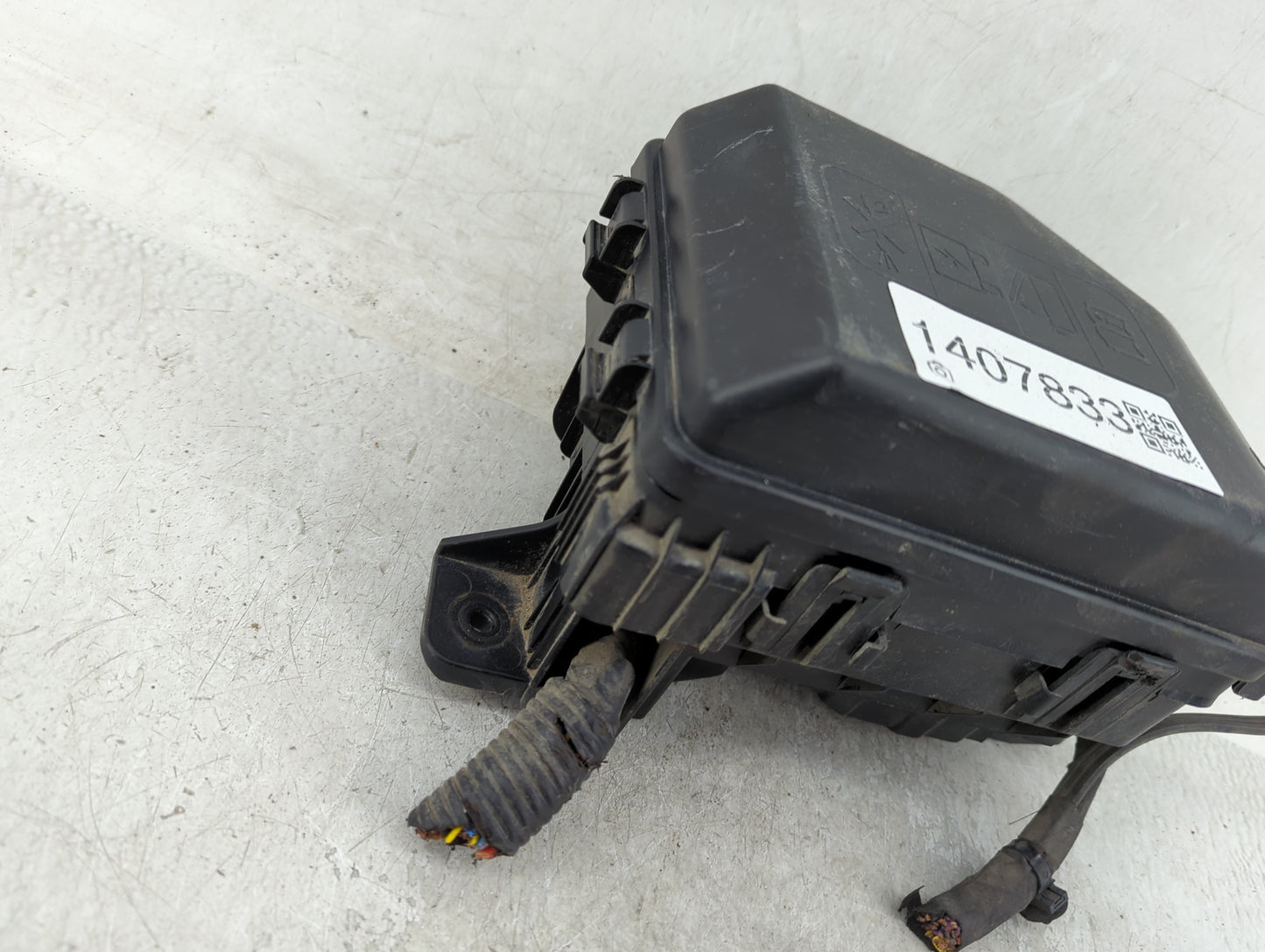 2019-2022 Chevrolet Spark Fusebox Fuse Box Panel Relay Module Fits Fits 2019 2020 2021 2022 OEM Used Auto Parts - Oemusedaut