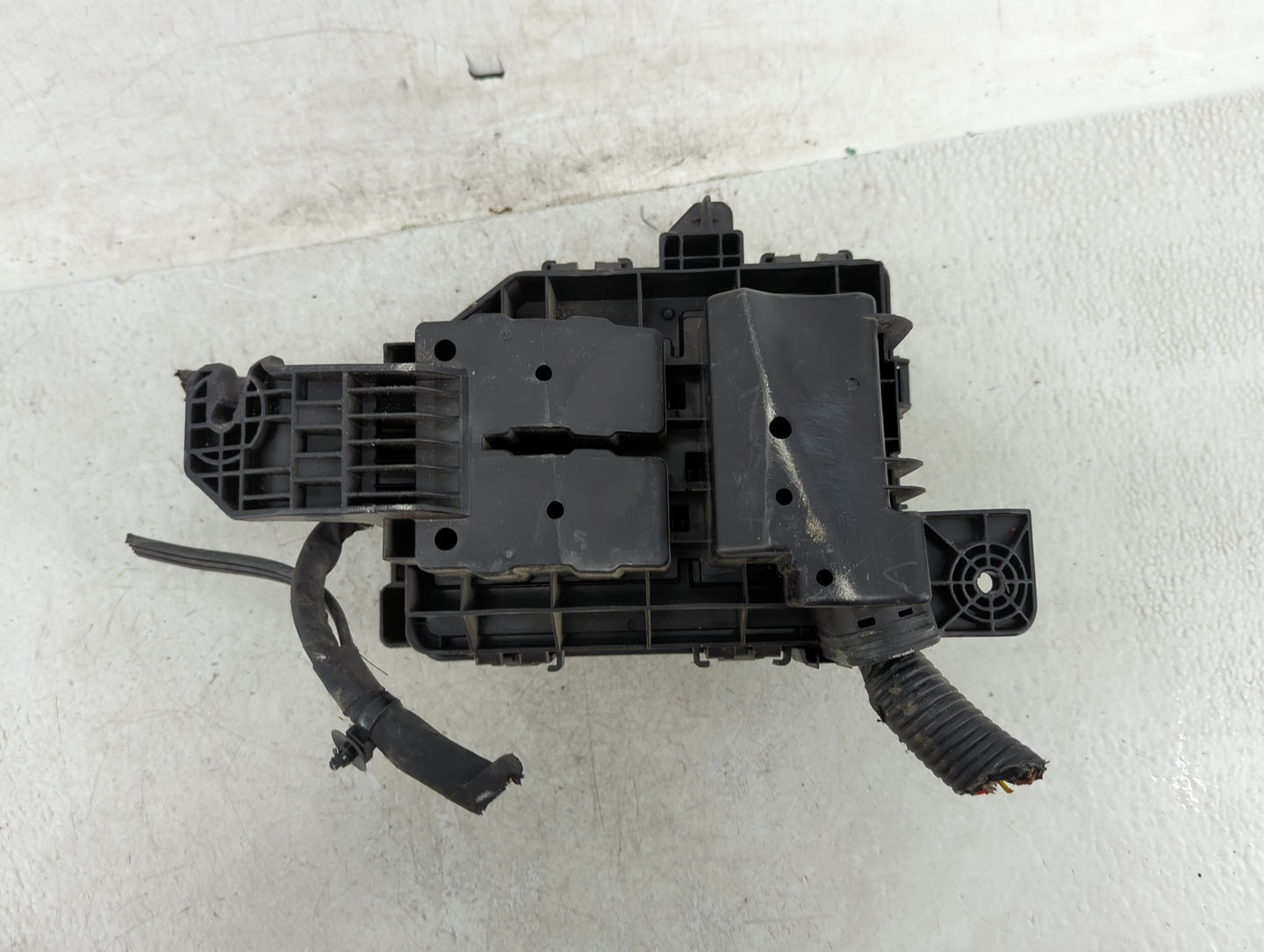 2019-2022 Chevrolet Spark Fusebox Fuse Box Panel Relay Module Fits Fits 2019 2020 2021 2022 OEM Used Auto Parts - Oemusedaut