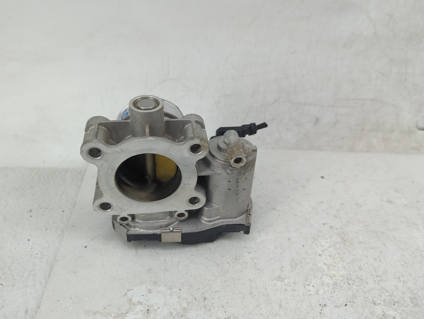 2016-2022 Chevrolet Spark Throttle Body P/N:12673014 Fits Fits 2016 2017 2018 2019 2020 2021 2022 OEM Used Auto Parts - Oemu