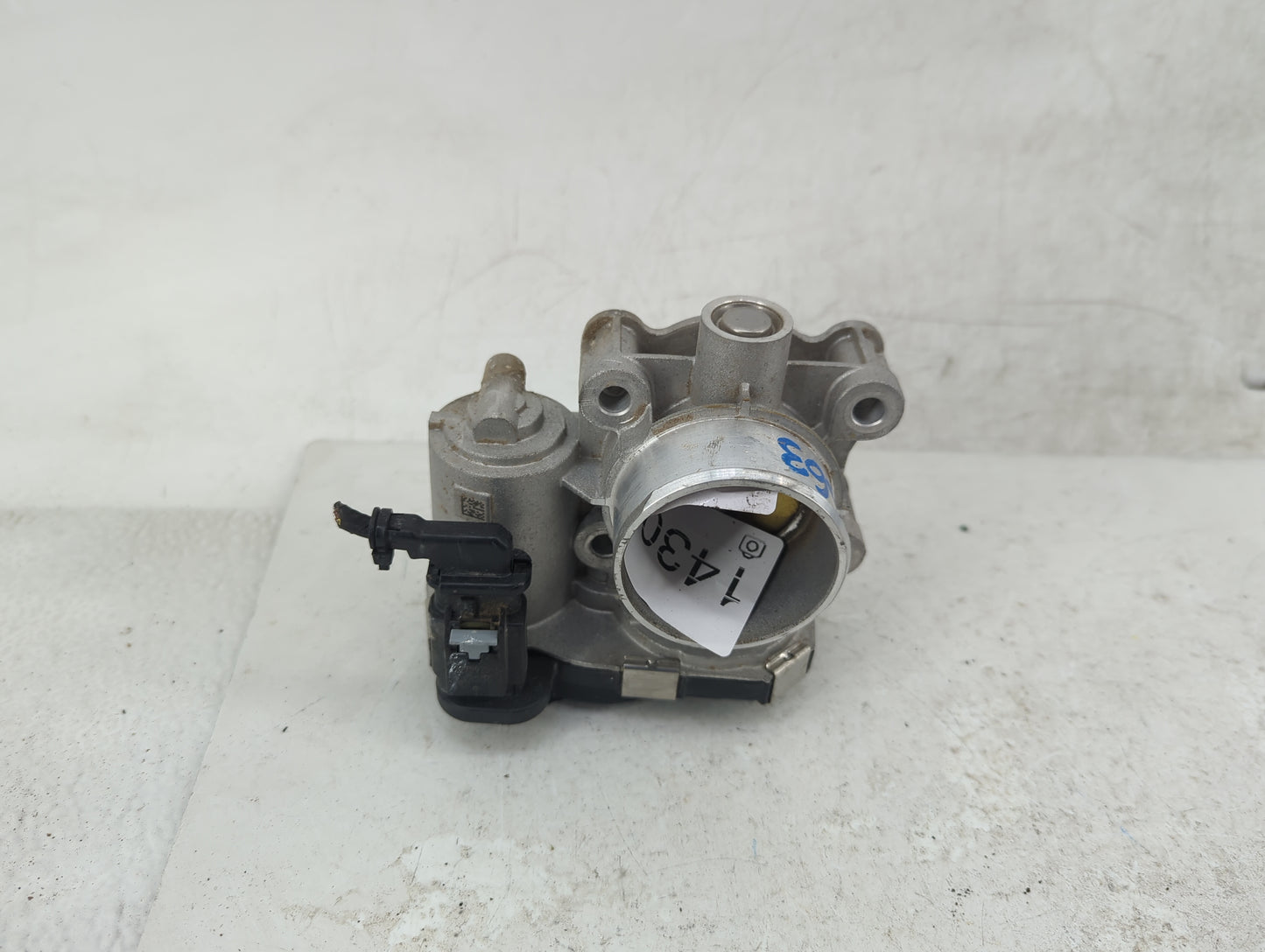 2016-2022 Chevrolet Spark Throttle Body P/N:12673014 Fits Fits 2016 2017 2018 2019 2020 2021 2022 OEM Used Auto Parts - Oemu