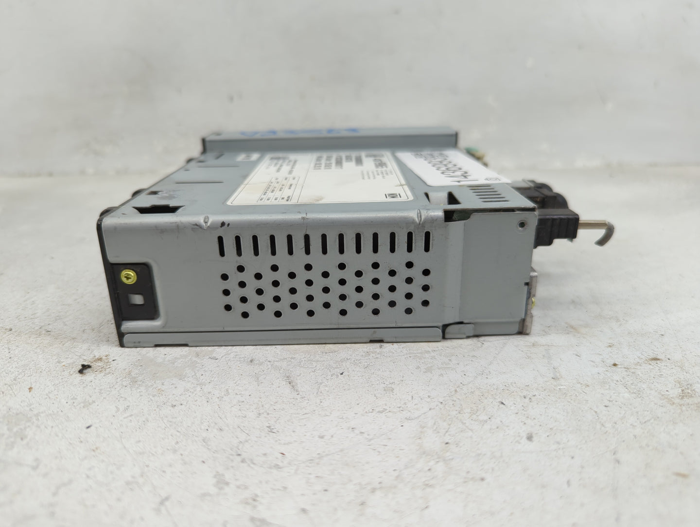 2019 Chevrolet Spark Radio AM FM Cd Player Receiver Replacement P/N:42679965 555343750, ID7SF Fits OEM Used Auto Parts - Oem