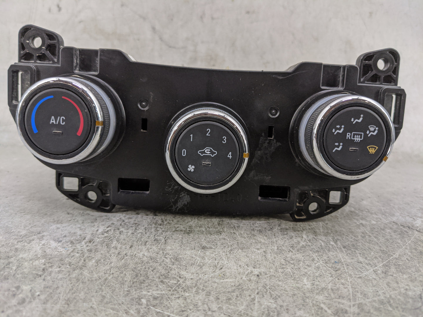 2019-2022 Chevrolet Spark Climate Control Module Temperature AC/Heater Replacement P/N:4262015 323010000000X Fits OEM Used A