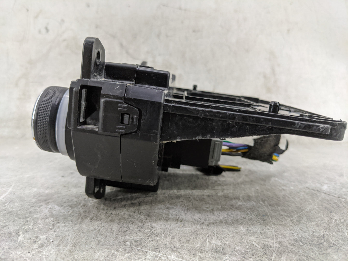 2019-2022 Chevrolet Spark Climate Control Module Temperature AC/Heater Replacement P/N:4262015 323010000000X Fits OEM Used A