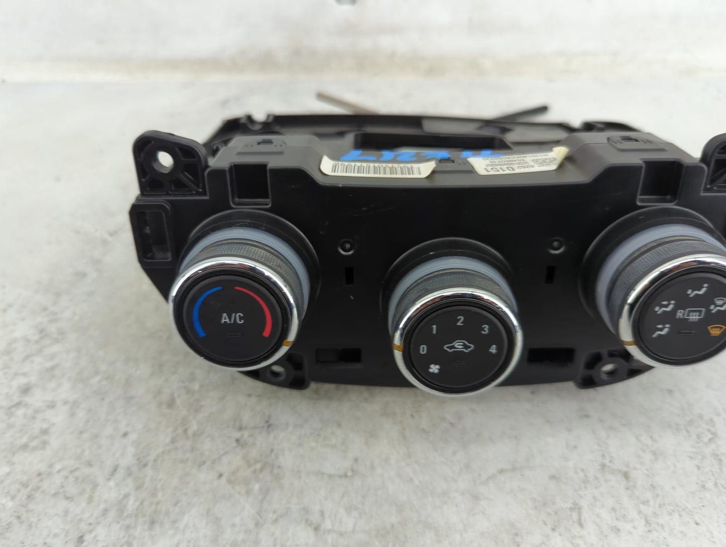 2019-2022 Chevrolet Spark Climate Control Module Temperature AC/Heater Replacement P/N:4262 0151 3230100000X Fits OEM Used A