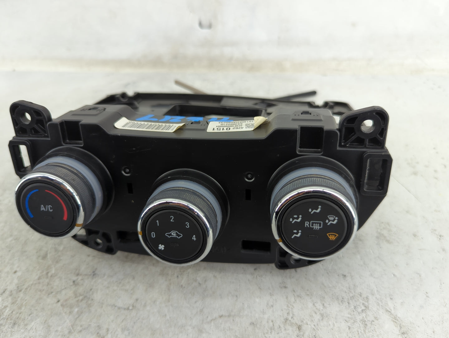 2019-2022 Chevrolet Spark Climate Control Module Temperature AC/Heater Replacement P/N:4262 0151 3230100000X Fits OEM Used A