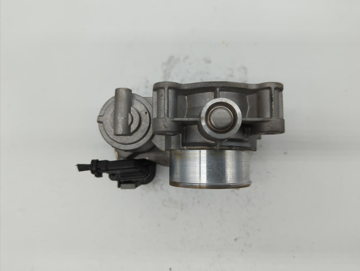 2016-2018 Chevrolet Spark Throttle Body P/N:12673014 Fits Fits 2016 2017 2018 OEM Used Auto Parts - Oemusedautoparts1.com