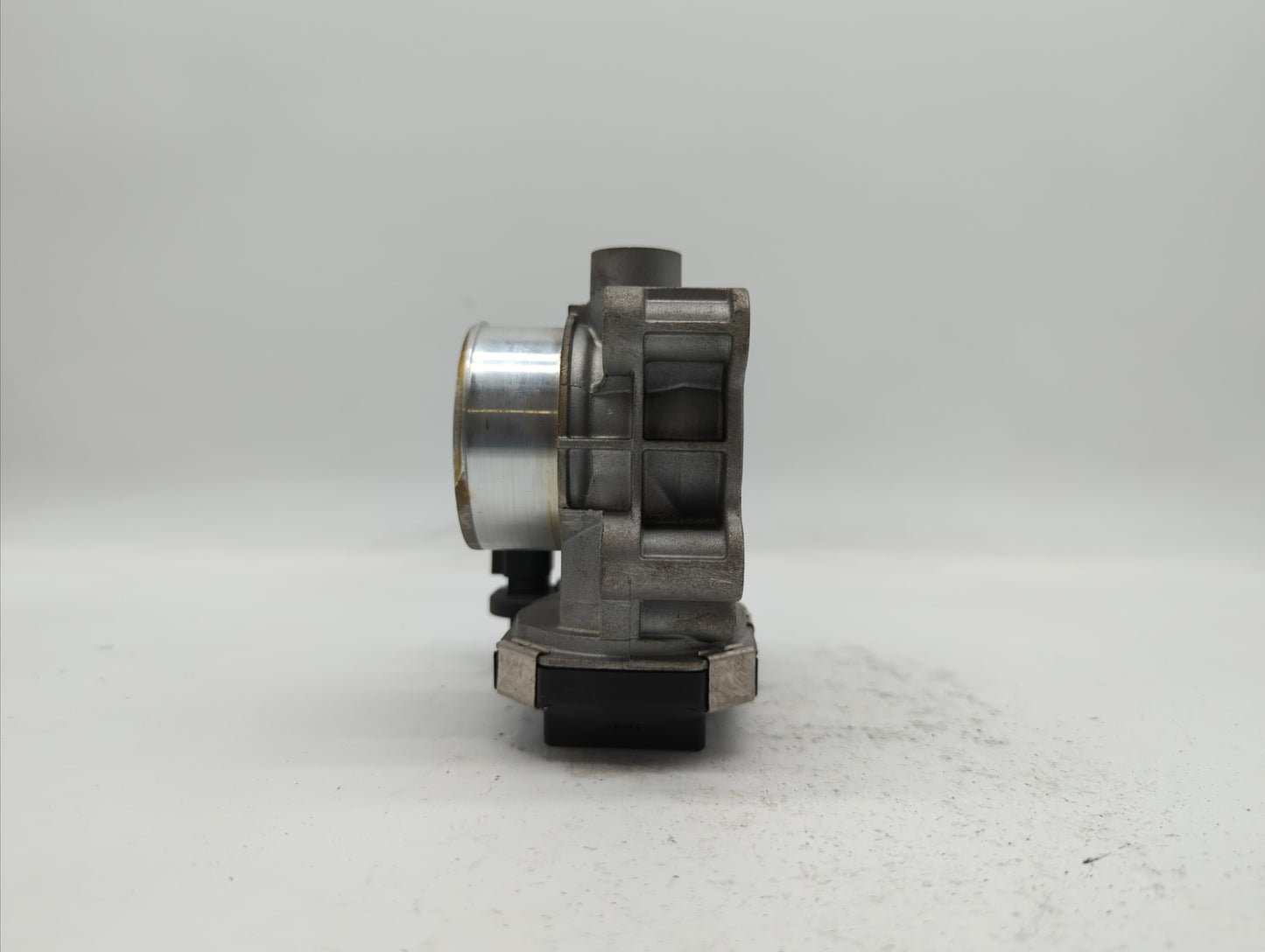 2016-2018 Chevrolet Spark Throttle Body P/N:12673014 Fits Fits 2016 2017 2018 OEM Used Auto Parts - Oemusedautoparts1.com