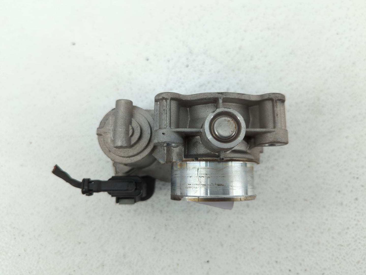 2016-2018 Chevrolet Spark Throttle Body P/N:12673014 Fits Fits 2016 2017 2018 OEM Used Auto Parts - Oemusedautoparts1.com