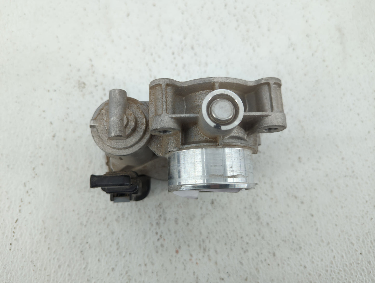 2016-2022 Chevrolet Spark Throttle Body P/N:12673014 Fits Fits 2016 2017 2018 2019 2020 2021 2022 OEM Used Auto Parts - Oemu