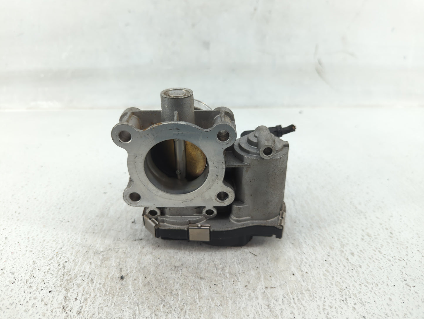 2016-2022 Chevrolet Spark Throttle Body P/N:12673014 Fits Fits 2016 2017 2018 2019 2020 2021 2022 OEM Used Auto Parts - Oemu