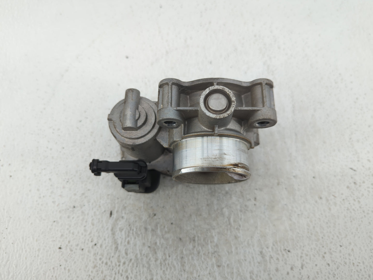 2016-2022 Chevrolet Spark Throttle Body P/N:12673014 Fits Fits 2016 2017 2018 2019 2020 2021 2022 OEM Used Auto Parts - Oemu