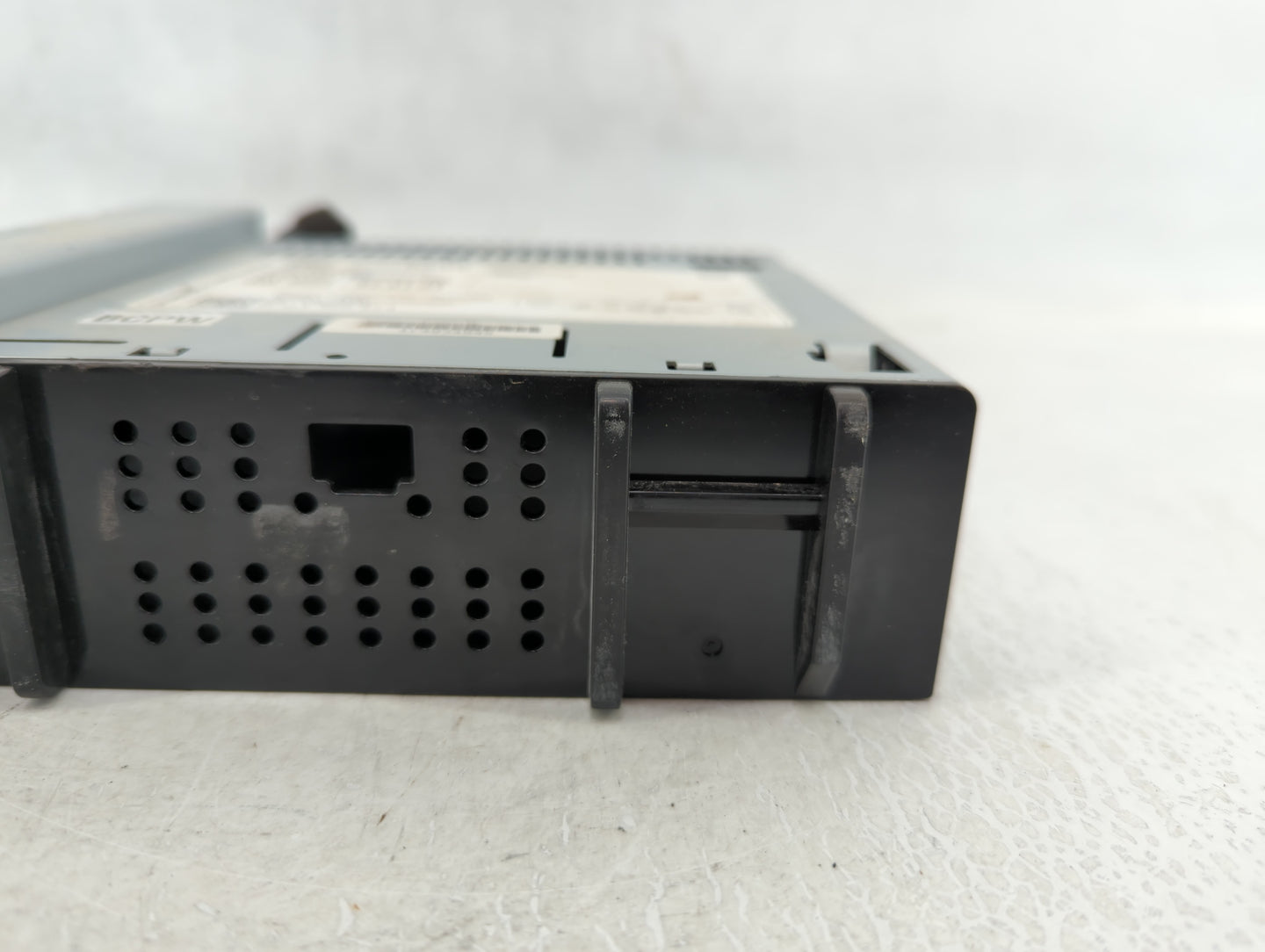 2019-2019 Chevrolet Spark Am Fm Cd Player Radio Receiver - Oemusedautoparts1.com