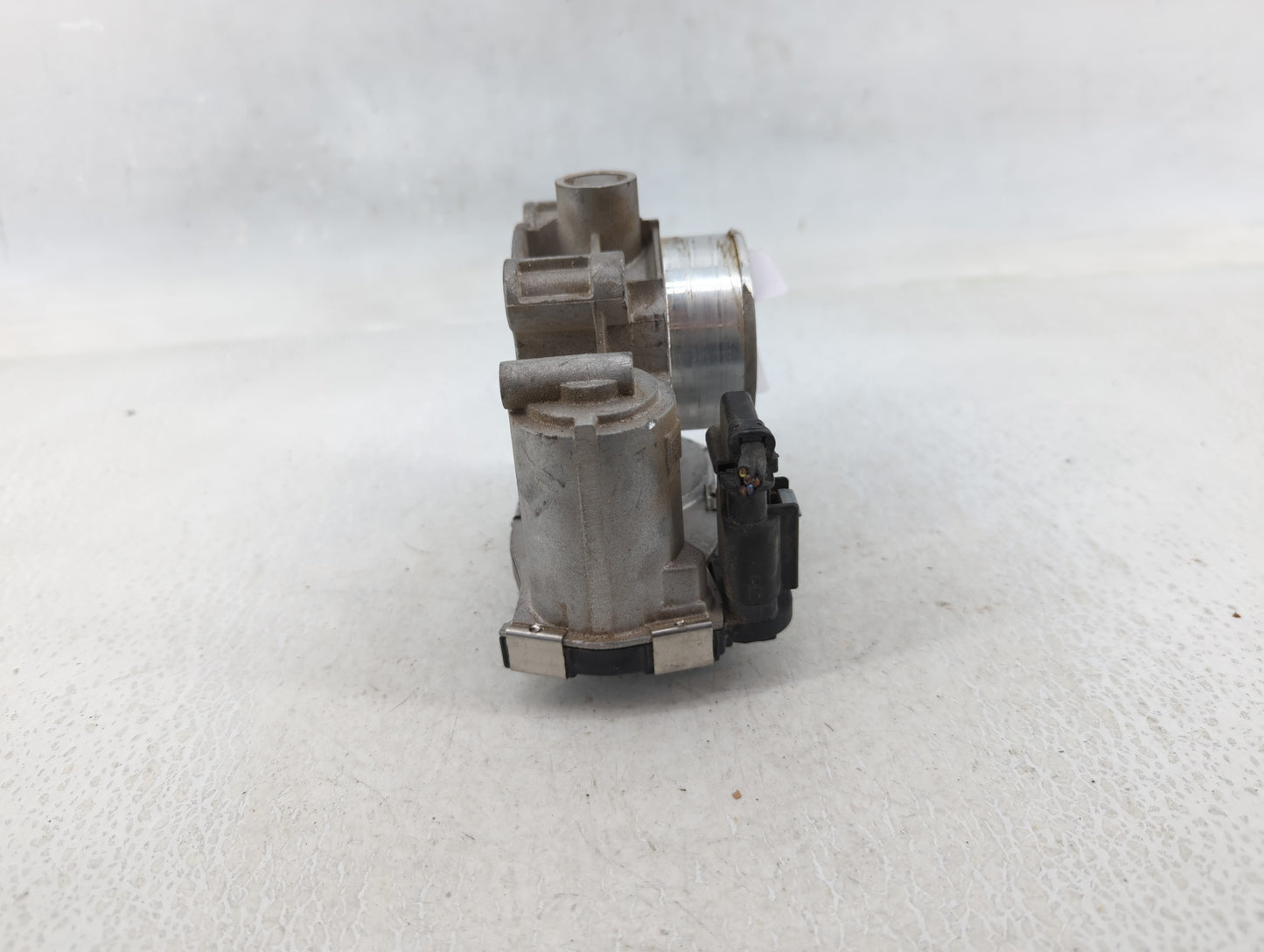 2016-2022 Chevrolet Spark Throttle Body P/N:S2SG8135A07191AA 12673014 Fits Fits 2016 2017 2018 2019 2020 2021 2022 OEM Used 