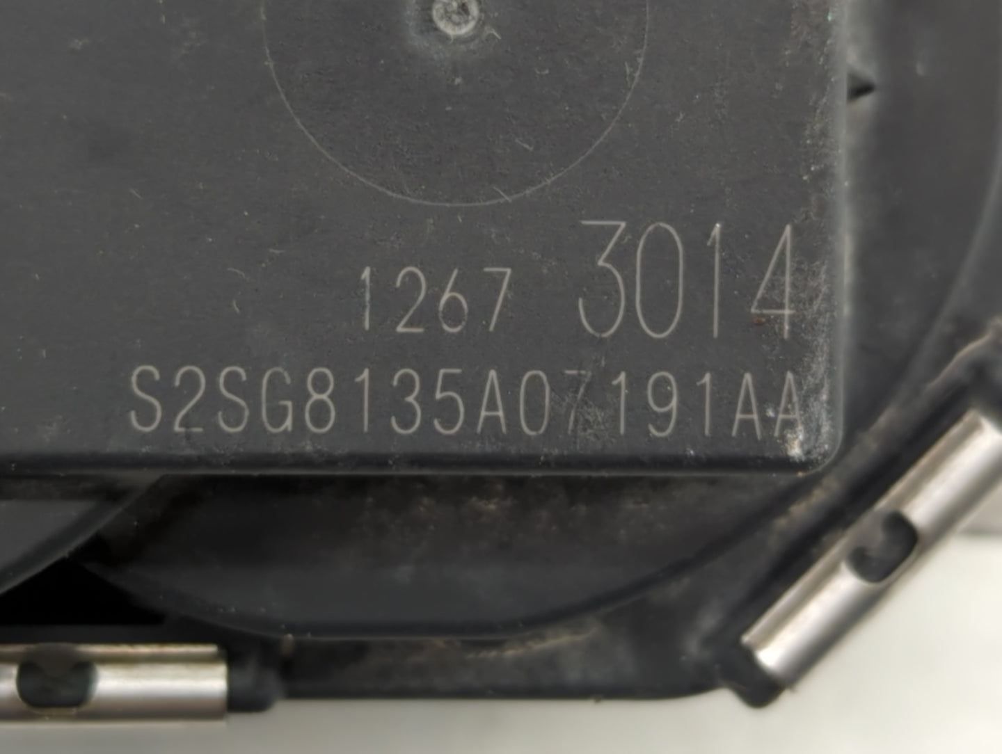 2016-2022 Chevrolet Spark Throttle Body P/N:S2SG8135A07191AA 12673014 Fits Fits 2016 2017 2018 2019 2020 2021 2022 OEM Used 