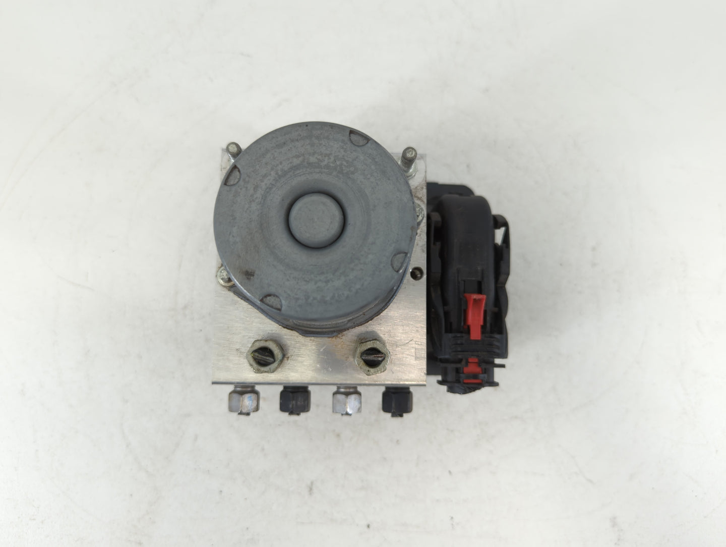 2019-2022 Chevrolet Spark ABS Pump Control Module Replacement P/N:42620114 Fits Fits 2019 2020 2021 2022 OEM Used Auto Parts