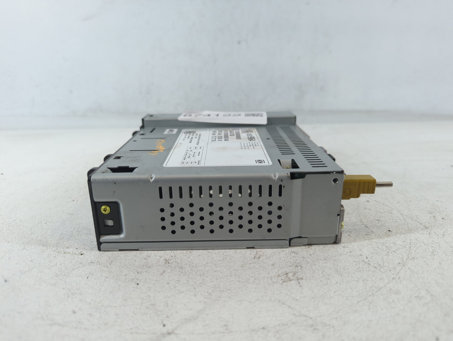 2019-2019 Chevrolet Spark Am Fm Cd Player Radio Receiver - Oemusedautoparts1.com
