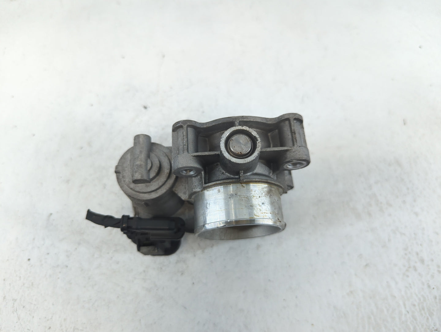 2016-2022 Chevrolet Spark Throttle Body P/N:12673014 Fits Fits 2016 2017 2018 2019 2020 2021 2022 OEM Used Auto Parts - Oemu