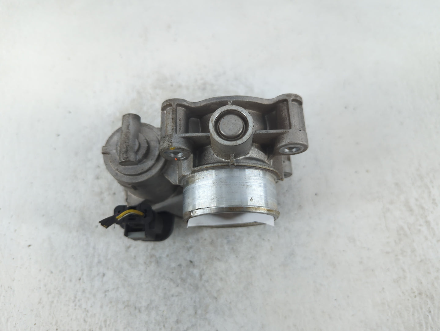 2016-2022 Chevrolet Spark Throttle Body P/N:126730 4 Fits Fits 2016 2017 2018 2019 2020 2021 2022 OEM Used Auto Parts - Oemu