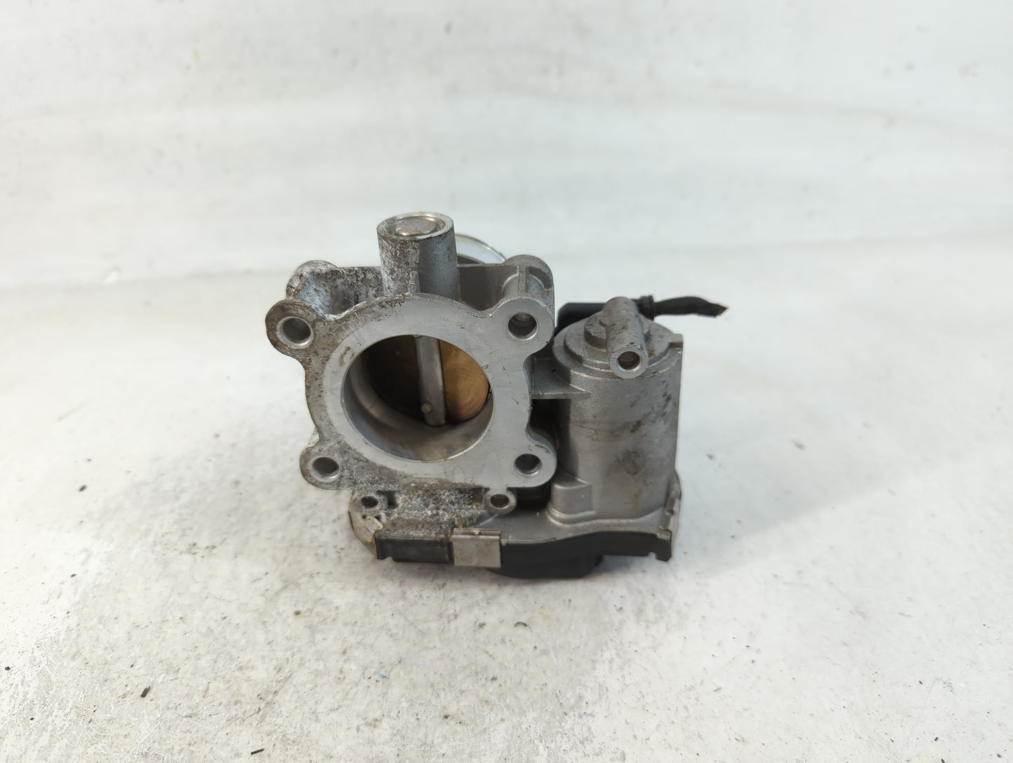 2016-2022 Chevrolet Spark Throttle Body P/N:12673014 Fits Fits 2016 2017 2018 2019 2020 2021 2022 OEM Used Auto Parts - Oemu