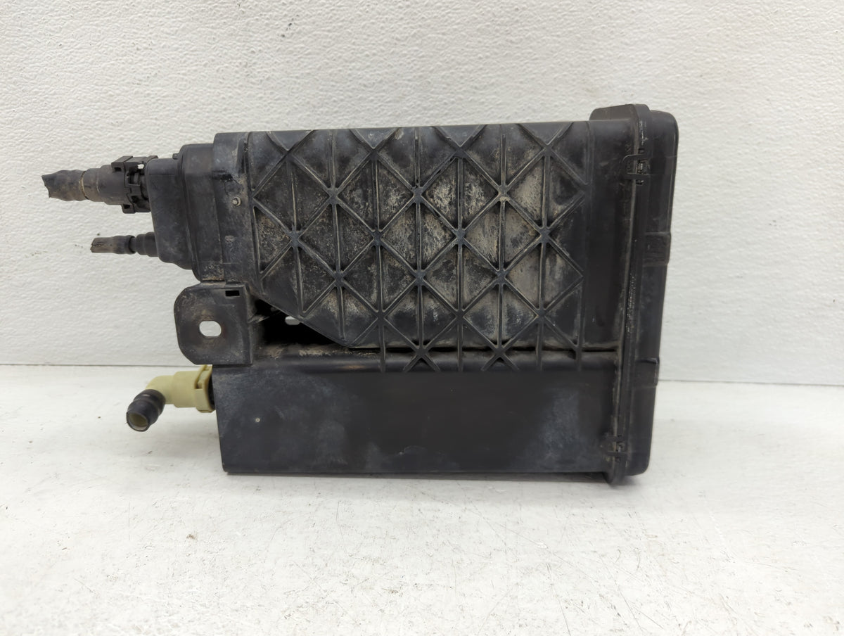2019 Chevrolet Suburban Fuel Vapor Charcoal Canister - Oemusedautoparts1.com