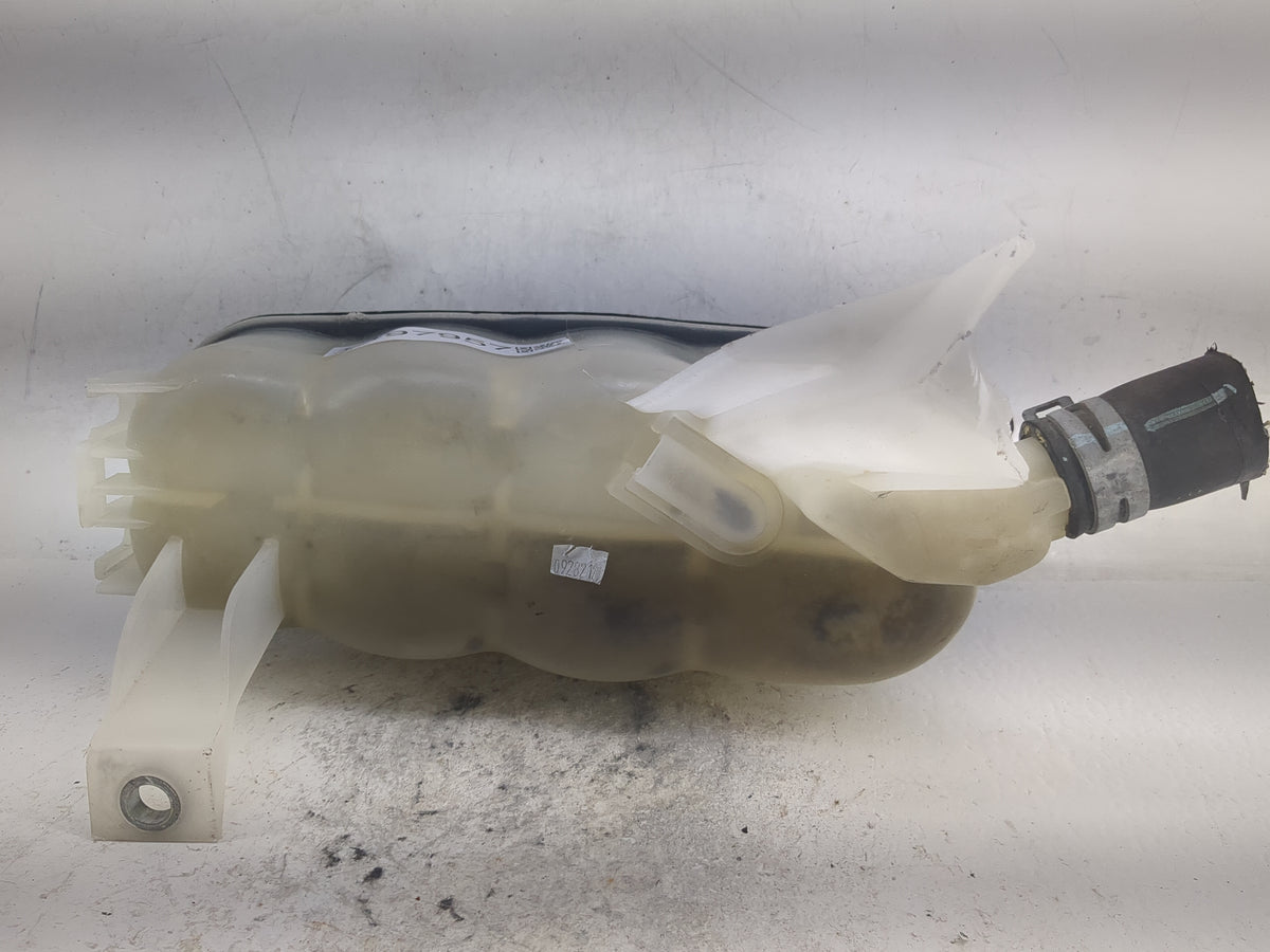 2016 Chevrolet Suburban Radiator Coolant Overflow Expansion Tank Bottle 1497957 - Oemusedautoparts1.com