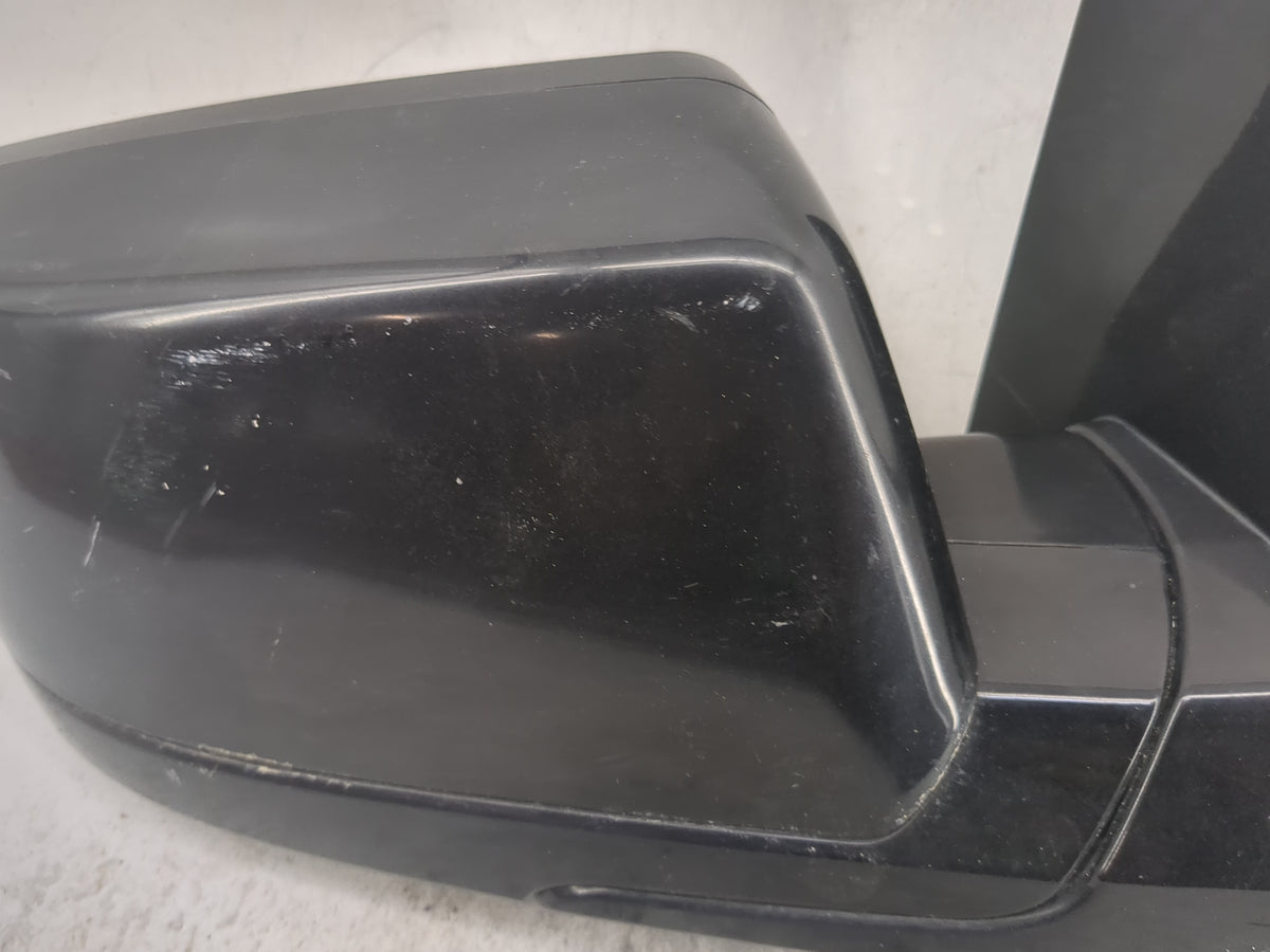 2019 Chevrolet Suburban Passenger Side View Mirror - Right Door Mirror OEM Used - Oemusedautoparts1.com