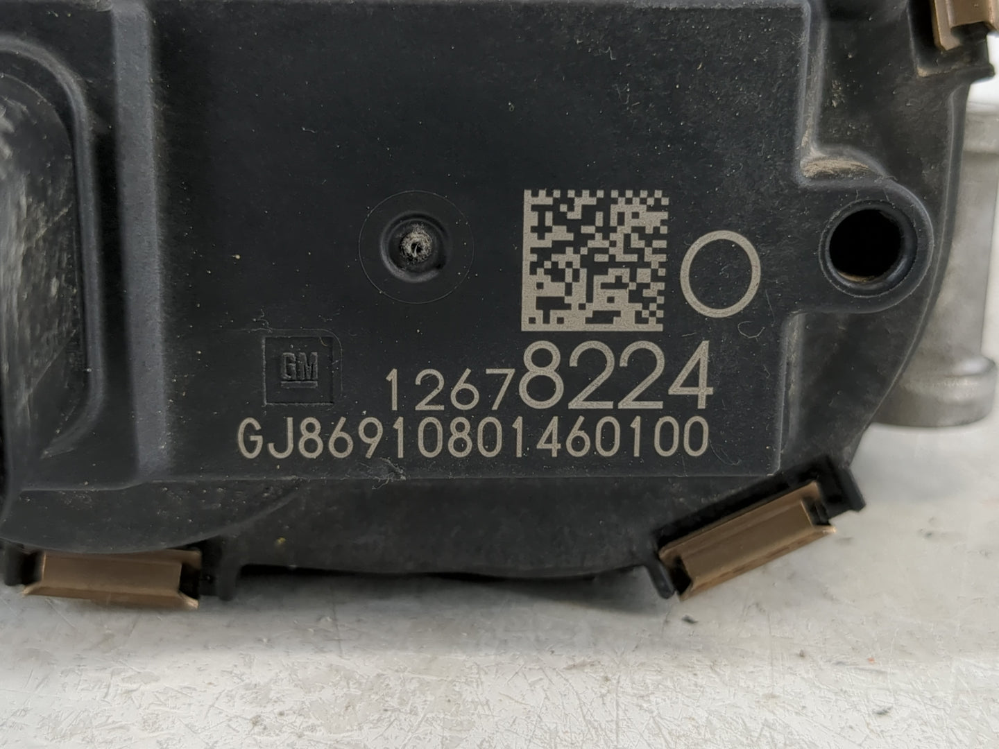 2019 Chevrolet Suburban 1500 Throttle Body P/N:12678224 Fits Fits 2014 2015 2016 2017 2018 2020 2021 2022 OEM Used Auto Part