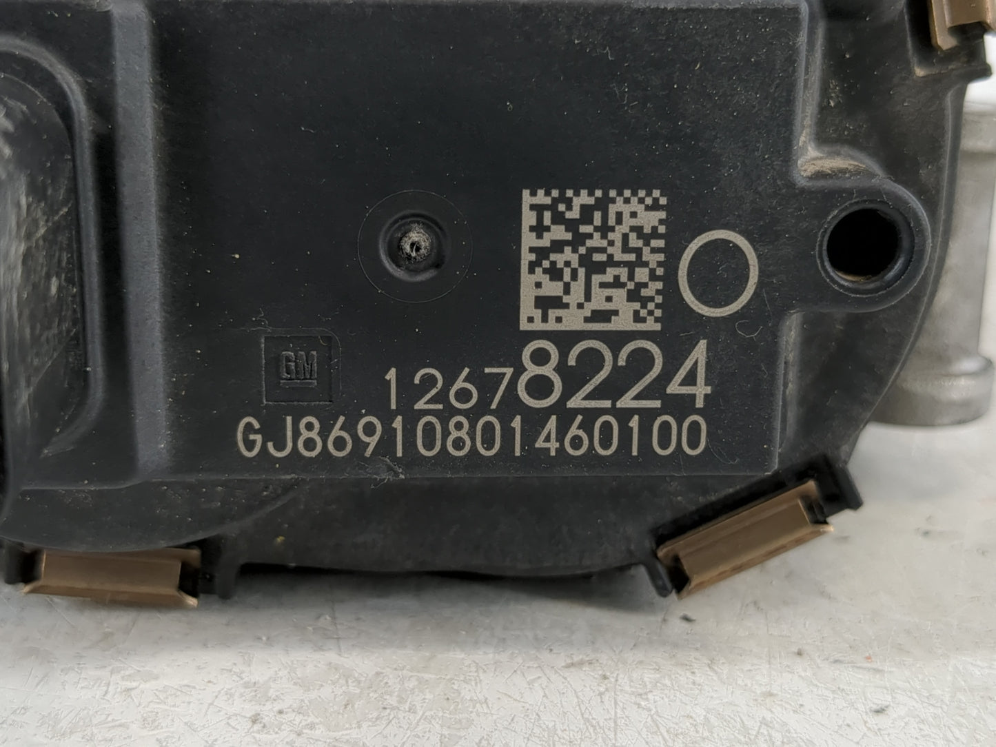 2019 Chevrolet Suburban 1500 Throttle Body P/N:12678224 Fits Fits 2014 2015 2016 2017 2018 2020 2021 2022 OEM Used Auto Part