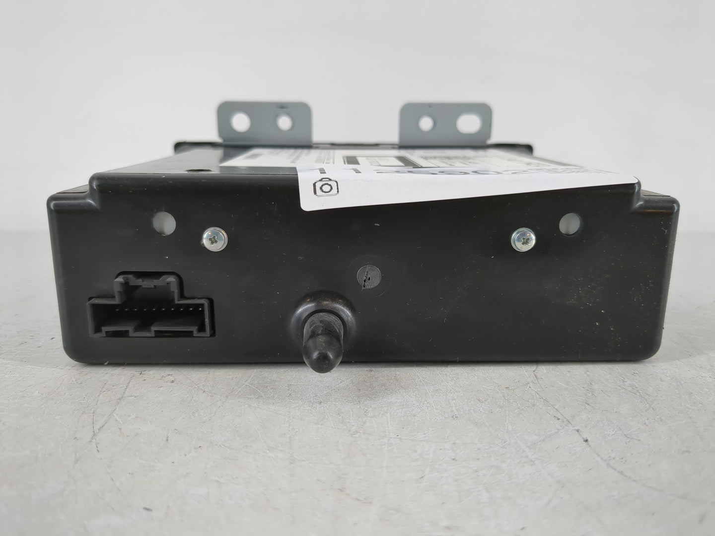 2019 Chevrolet Suburban 1500 Radio AM FM Cd Player Receiver Replacement P/N:84016434 Fits Fits 2017 2018 2020 OEM Used Auto 