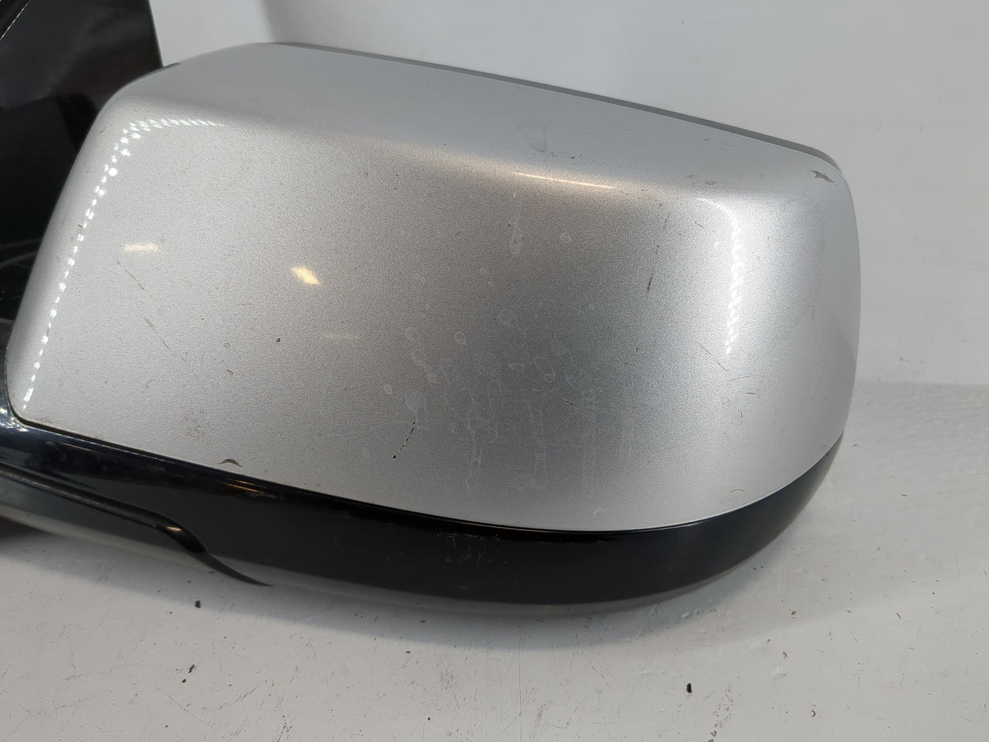 2019 Chevrolet Suburban 1500 Side Mirror Replacement Driver Left View Door Mirror P/N:84347617 Fits Fits 2015 2016 2017 2018