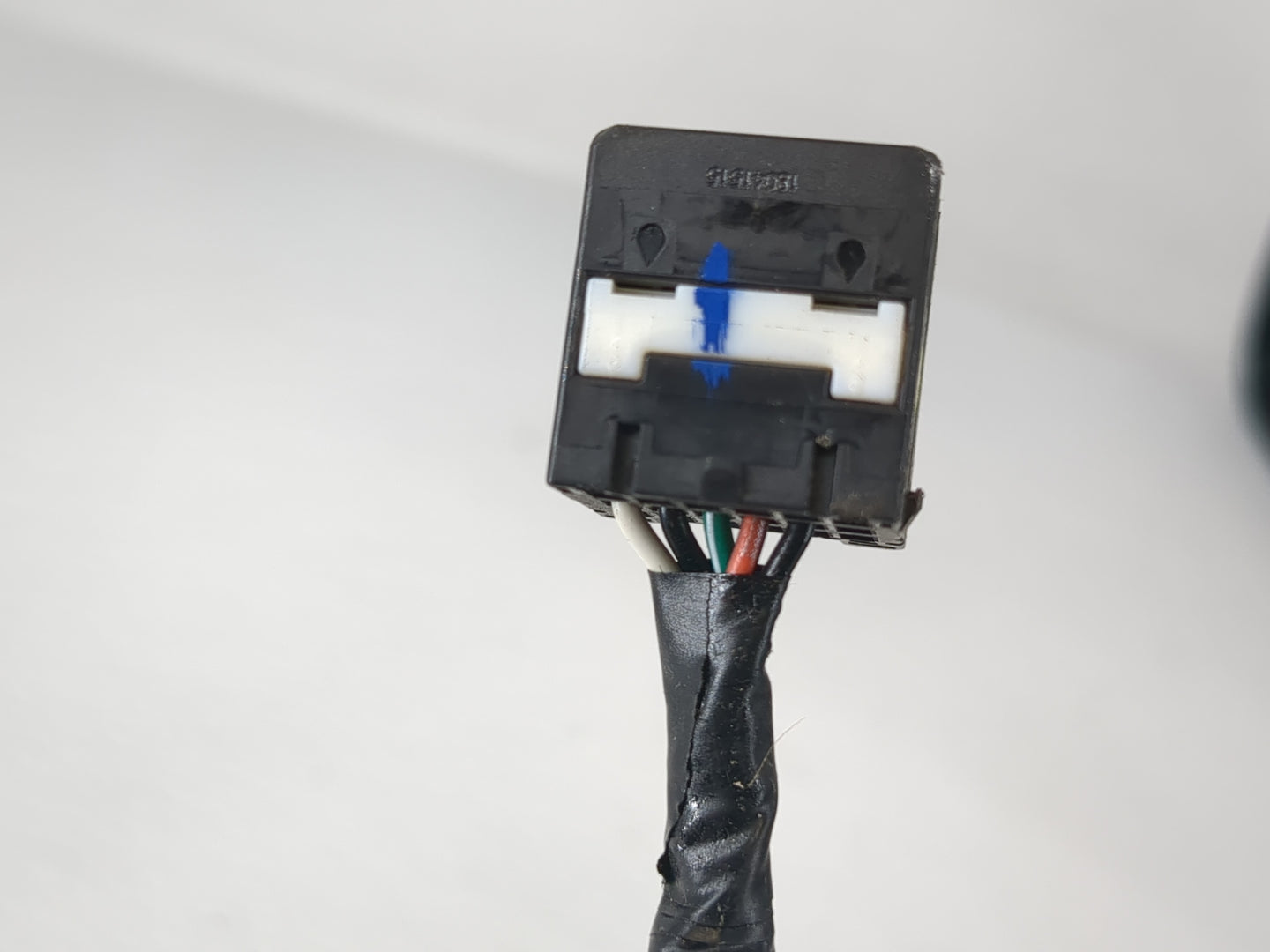 2019 Chevrolet Suburban 1500 Driver Side View Mirror - Left Door Mirror OEM Used - Oemusedautoparts1.com